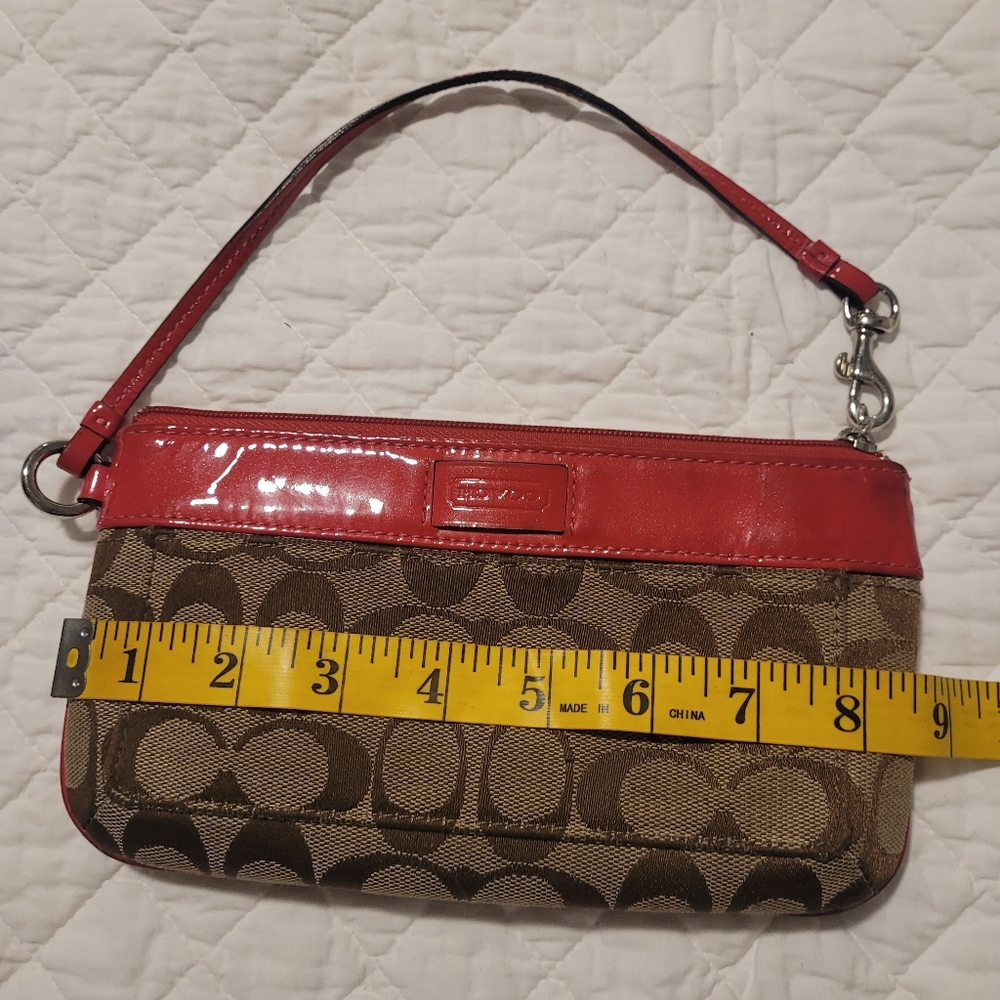 Coach Signature Logo Brown Tan Red Pattern Leather Trim Wristlet Wallet Purse - Picture 8 of 8